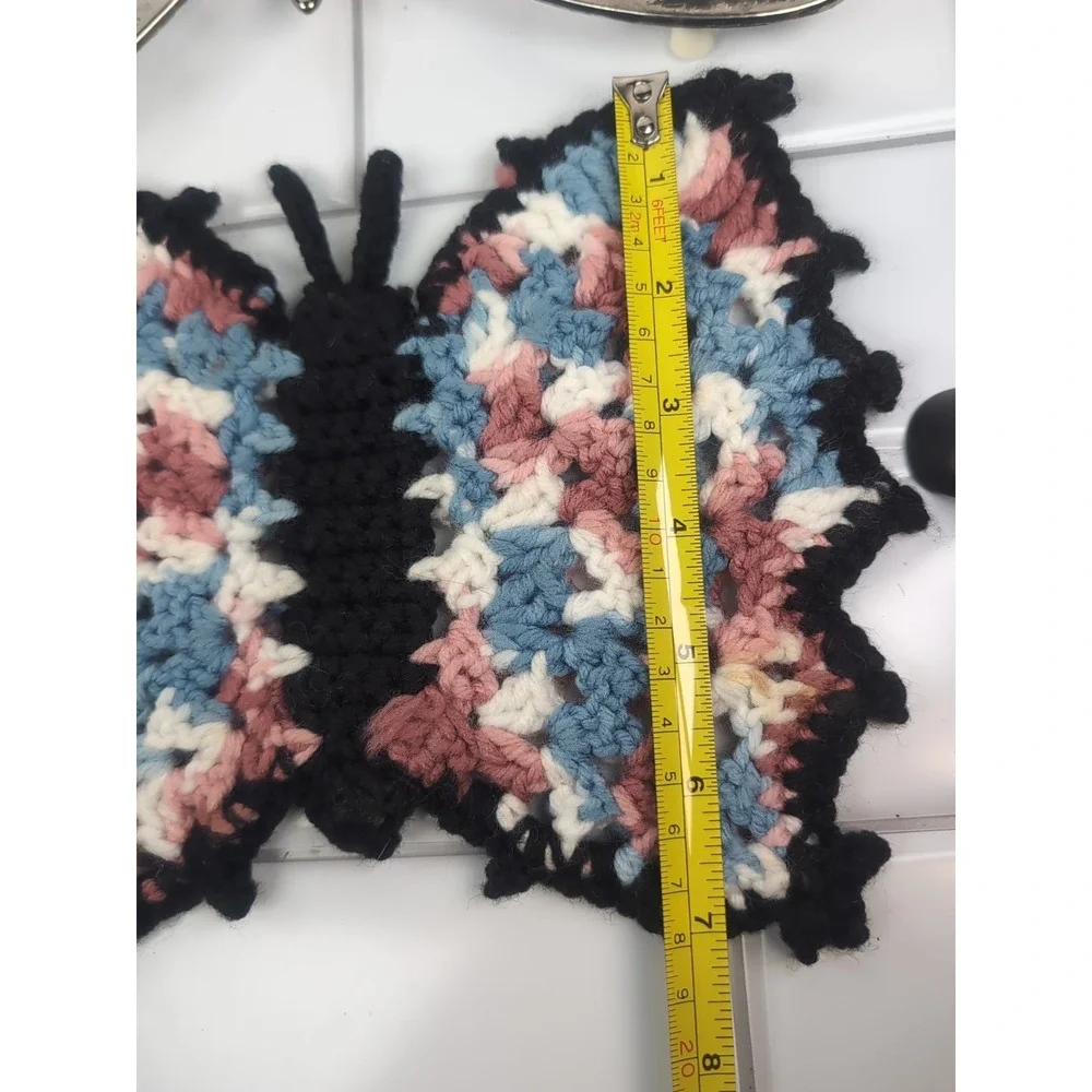 Trivet Set Vintage Butterfly Granny Square Crochet & Metal Footed Trivet 11